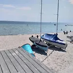 Idyllisches Reihenhaus Mit Wlan In Am Mueritzsee *